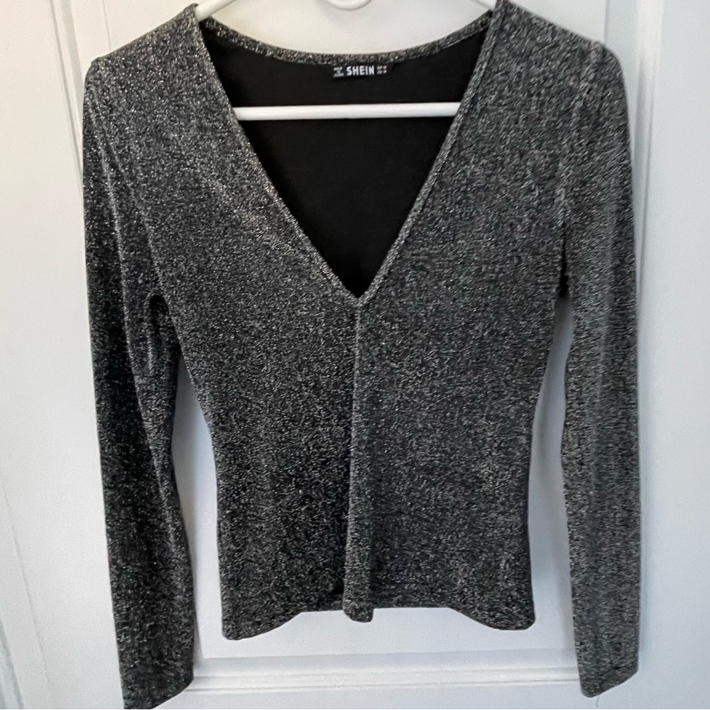 SHEIN Silver Sparkling Long Sleeve V-Neck Top sz M